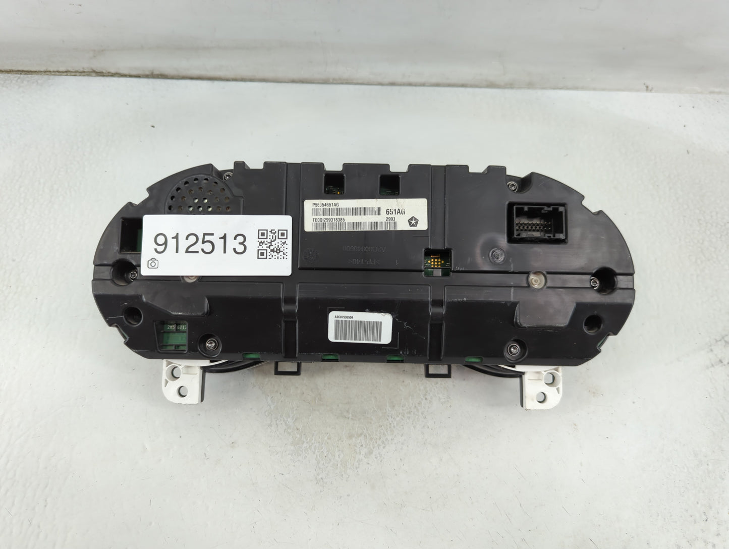 2014 Jeep Cherokee Instrument Cluster Speedometer Gauges P/N:P56054651AG Miles: Fits OEM Used Auto Parts - Oemusedautoparts1