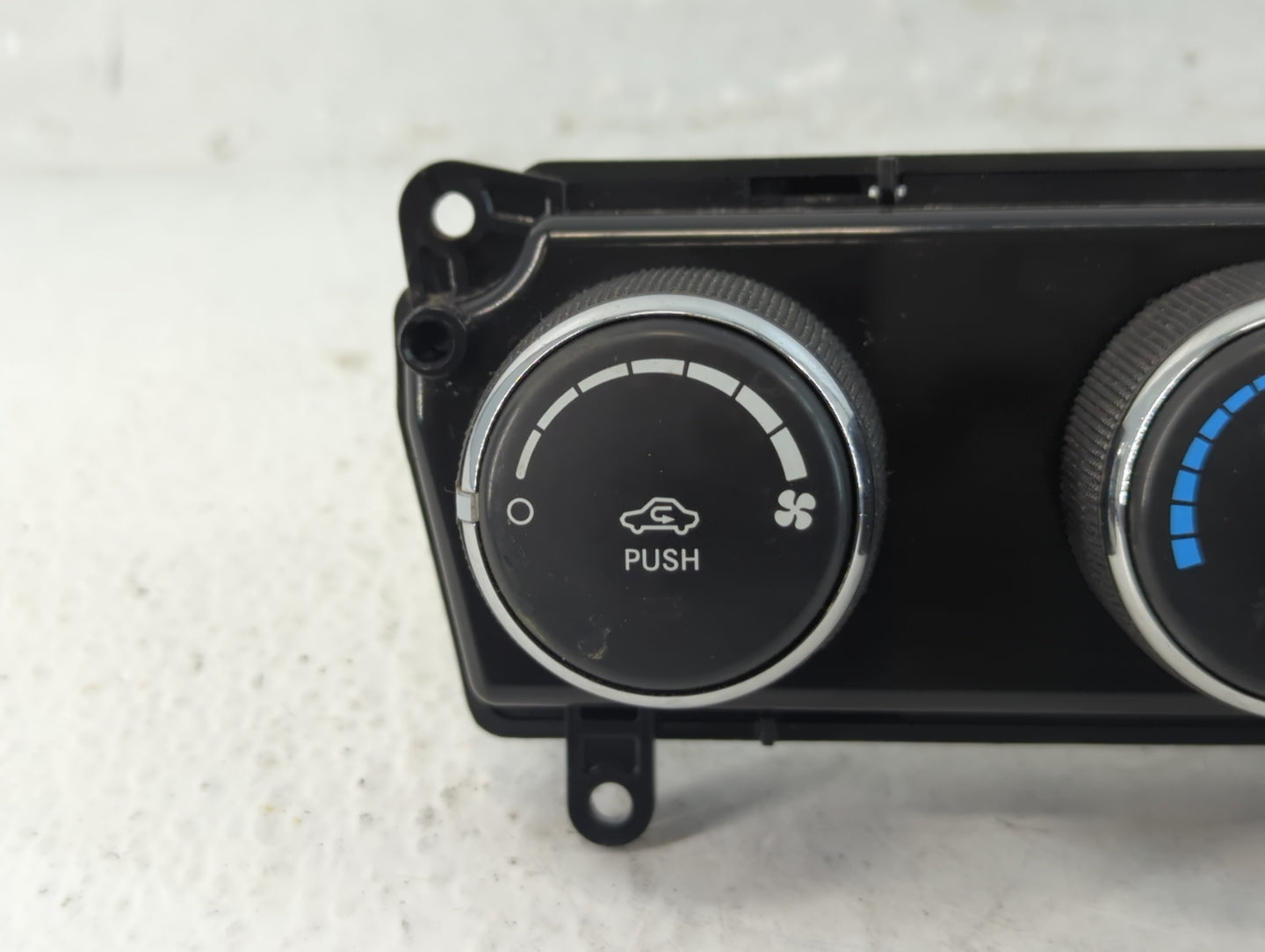 2014 Jeep Compass Climate Control Module Temperature AC/Heater Replacement P/N:P55111278AE Fits Fits 2011 2012 2013 2015 201