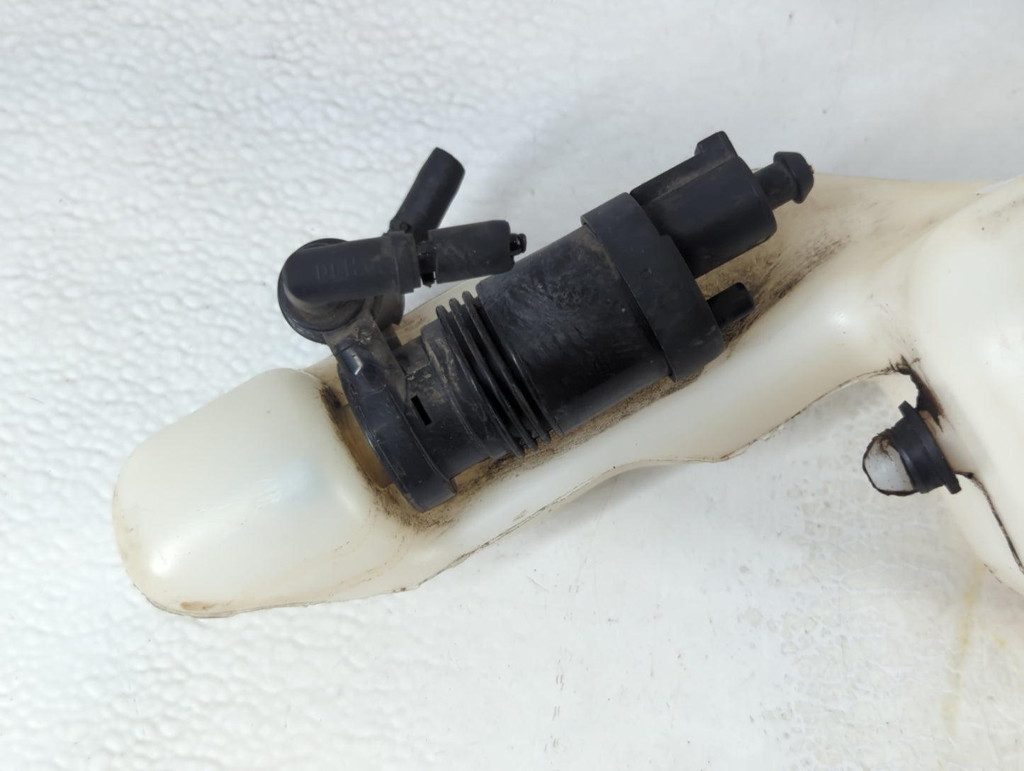Jeep Compass Windshield Washer Fluid Reservoir Bottle Oem - Oemusedautoparts1.com
