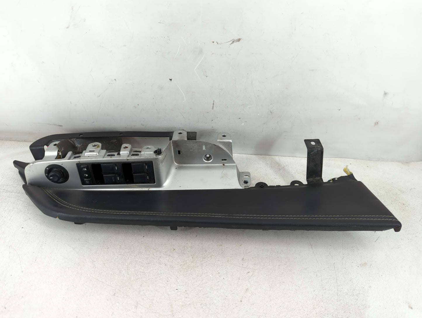 2014 Jeep Compass Master Power Window Switch Replacement Driver Side Left P/N:75031141242 Fits OEM Used Auto Parts - Oemused