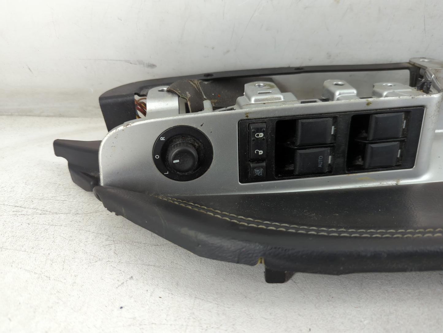 2014 Jeep Compass Master Power Window Switch Replacement Driver Side Left P/N:75031141242 Fits OEM Used Auto Parts - Oemused
