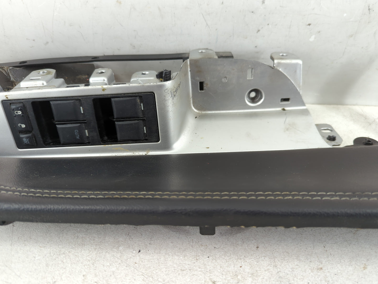2014 Jeep Compass Master Power Window Switch Replacement Driver Side Left P/N:75031141242 Fits OEM Used Auto Parts - Oemused
