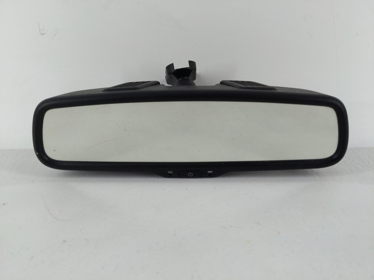 2014 Jeep Compass Interior Rear View Mirror Replacement OEM P/N:E11026130 Fits OEM Used Auto Parts - Oemusedautoparts1.com