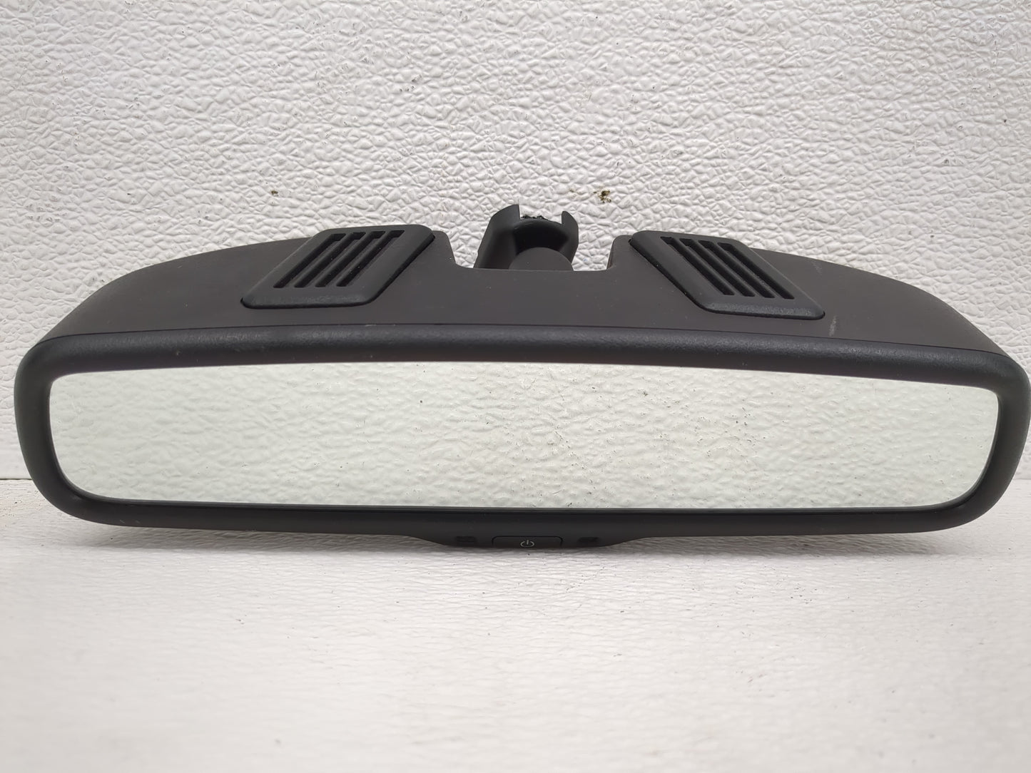 2014 Jeep Compass Interior Rear View Mirror Replacement OEM P/N:E11026130 Fits OEM Used Auto Parts - Oemusedautoparts1.com
