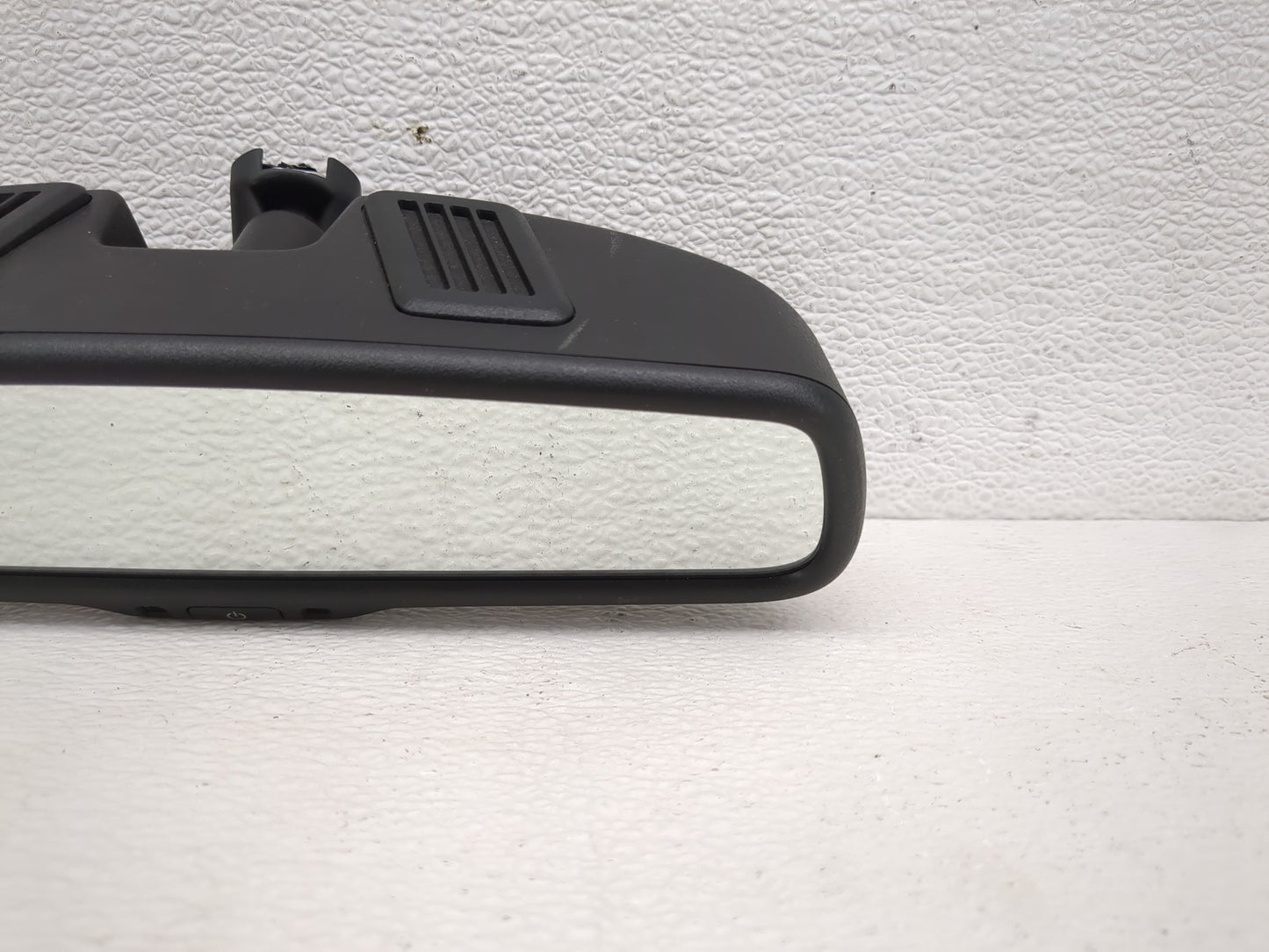 2014 Jeep Compass Interior Rear View Mirror Replacement OEM P/N:E11026130 Fits OEM Used Auto Parts - Oemusedautoparts1.com