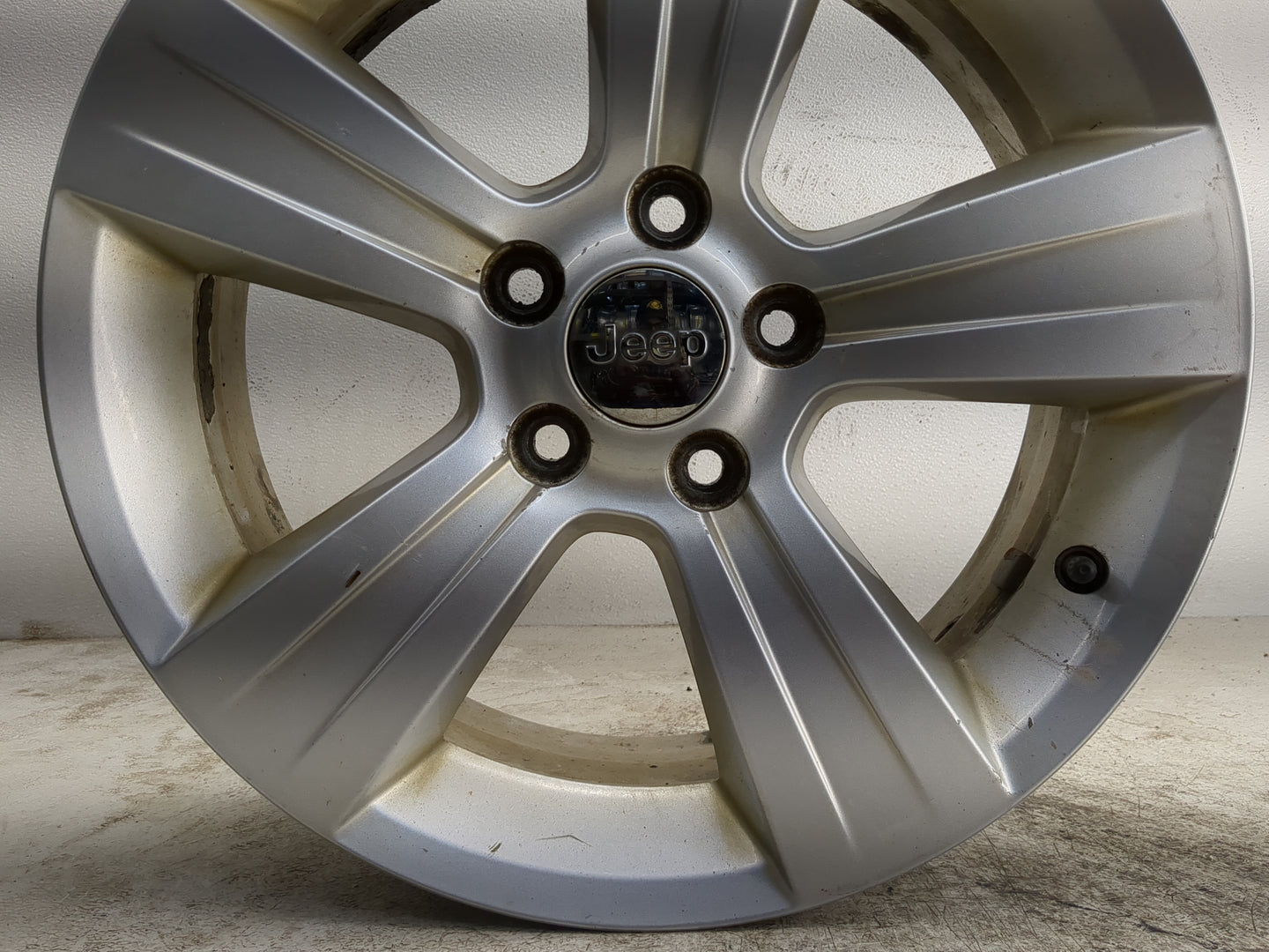 2011-2017 Jeep Compass Oem Wheel Rim - Oemusedautoparts1.com