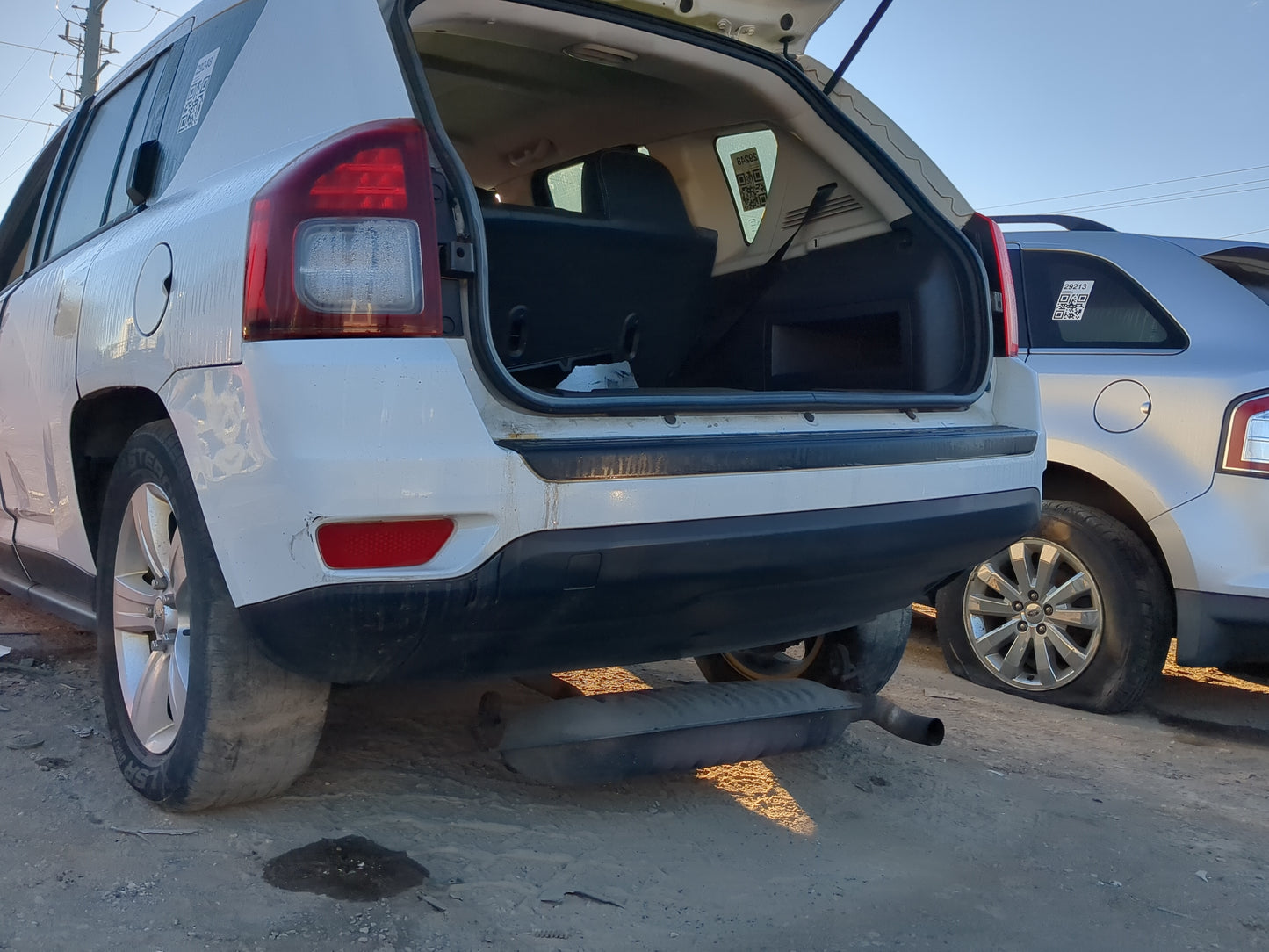 2014 Jeep Compass Rear Bumper Assembly Oem - Oemusedautoparts1.com