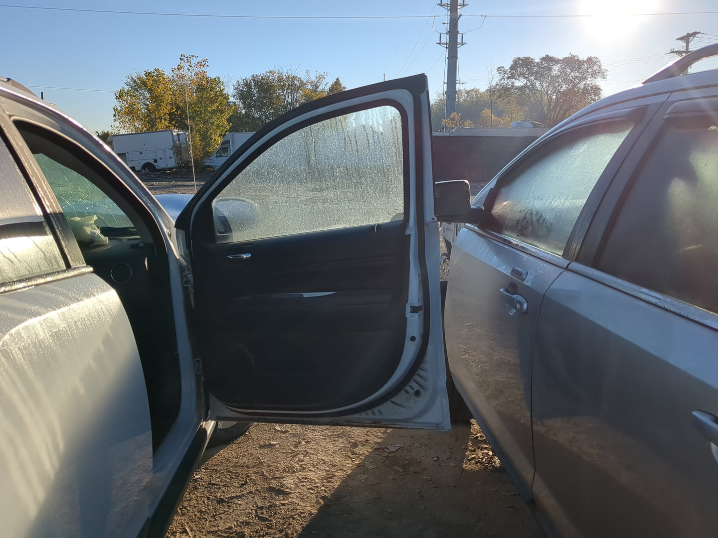 2011-2017 Jeep Compass Passenger Front Door Oem 1201542 - Oemusedautoparts1.com