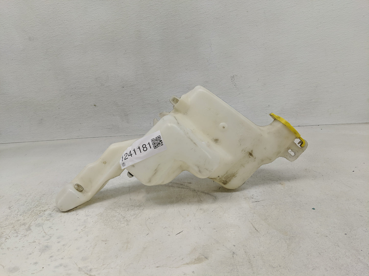Jeep Compass Windshield Washer Fluid Reservoir Bottle Oem - Oemusedautoparts1.com