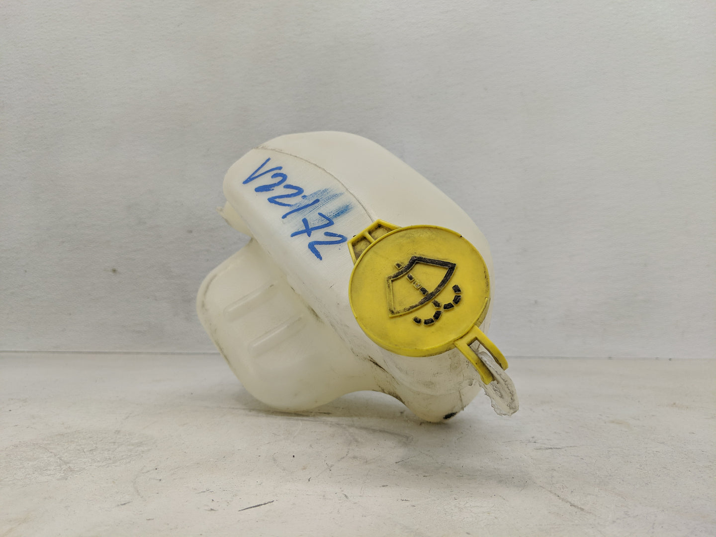Jeep Compass Windshield Washer Fluid Reservoir Bottle Oem - Oemusedautoparts1.com
