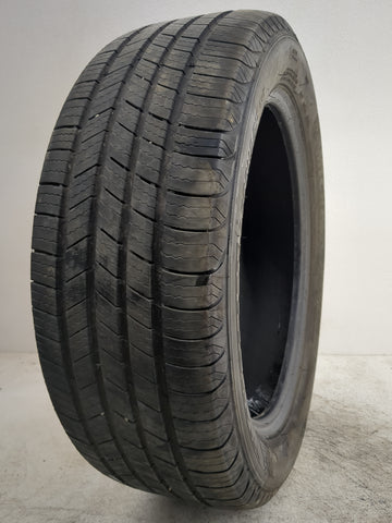 Used Tire 215/55R18 MICHELIN DEFENDER T+H 95H - Tread Depth 8/32 - Oemusedautoparts1.com