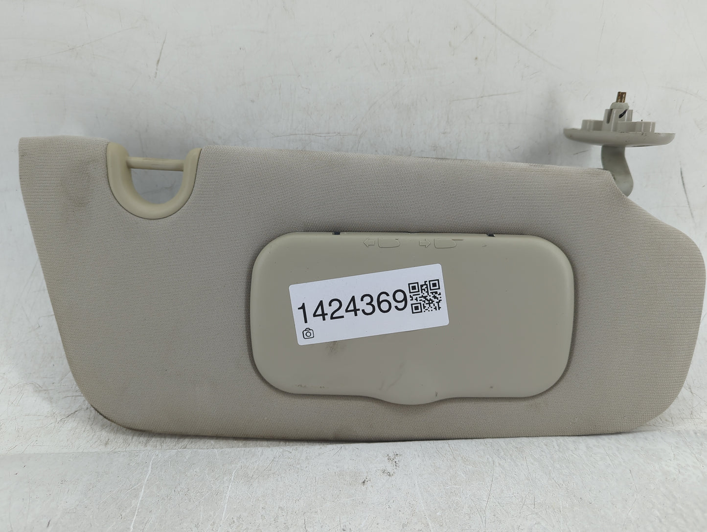 2010-2017 Jeep Compass Sun Visor Shade Replacement Passenger Right Mirror Fits Fits 2010 2011 2012 2013 2014 2015 2016 2017 