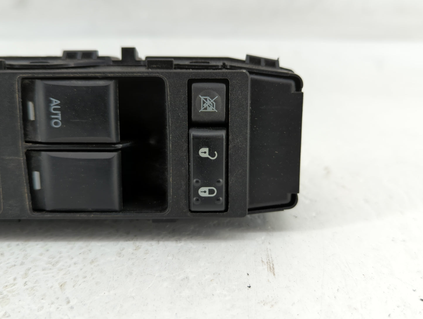 2014 Jeep Compass Master Power Window Switch Replacement Driver Side Left P/N:04602780AA Fits OEM Used Auto Parts - Oemuseda