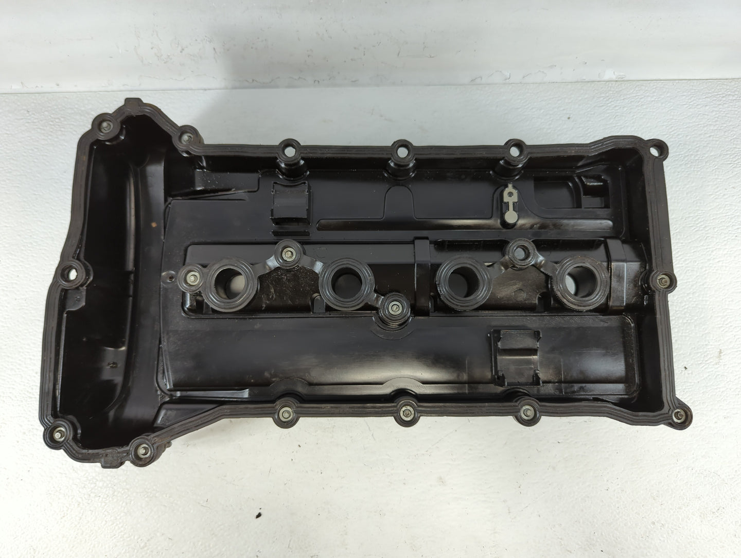 2014 Jeep Compass Passenger Right Cylinder Head Valve Cover P/N:04884760AF Fits OEM Used Auto Parts - Oemusedautoparts1.com