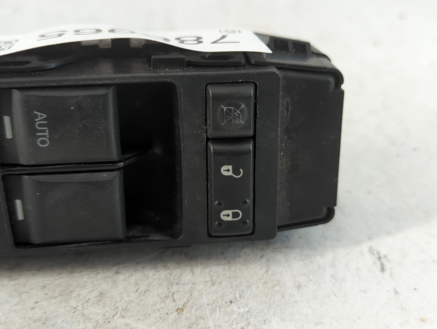 2011-2017 Jeep Compass Master Power Window Switch Replacement Driver Side Left P/N:04602780AA Fits OEM Used Auto Parts - Oem