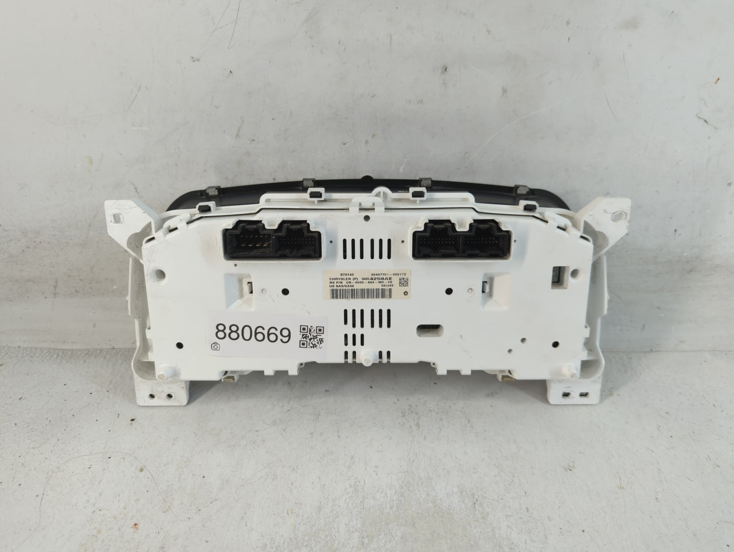 2014 Jeep Compass Instrument Cluster Speedometer Gauges P/N:56054258AE Fits OEM Used Auto Parts - Oemusedautoparts1.com