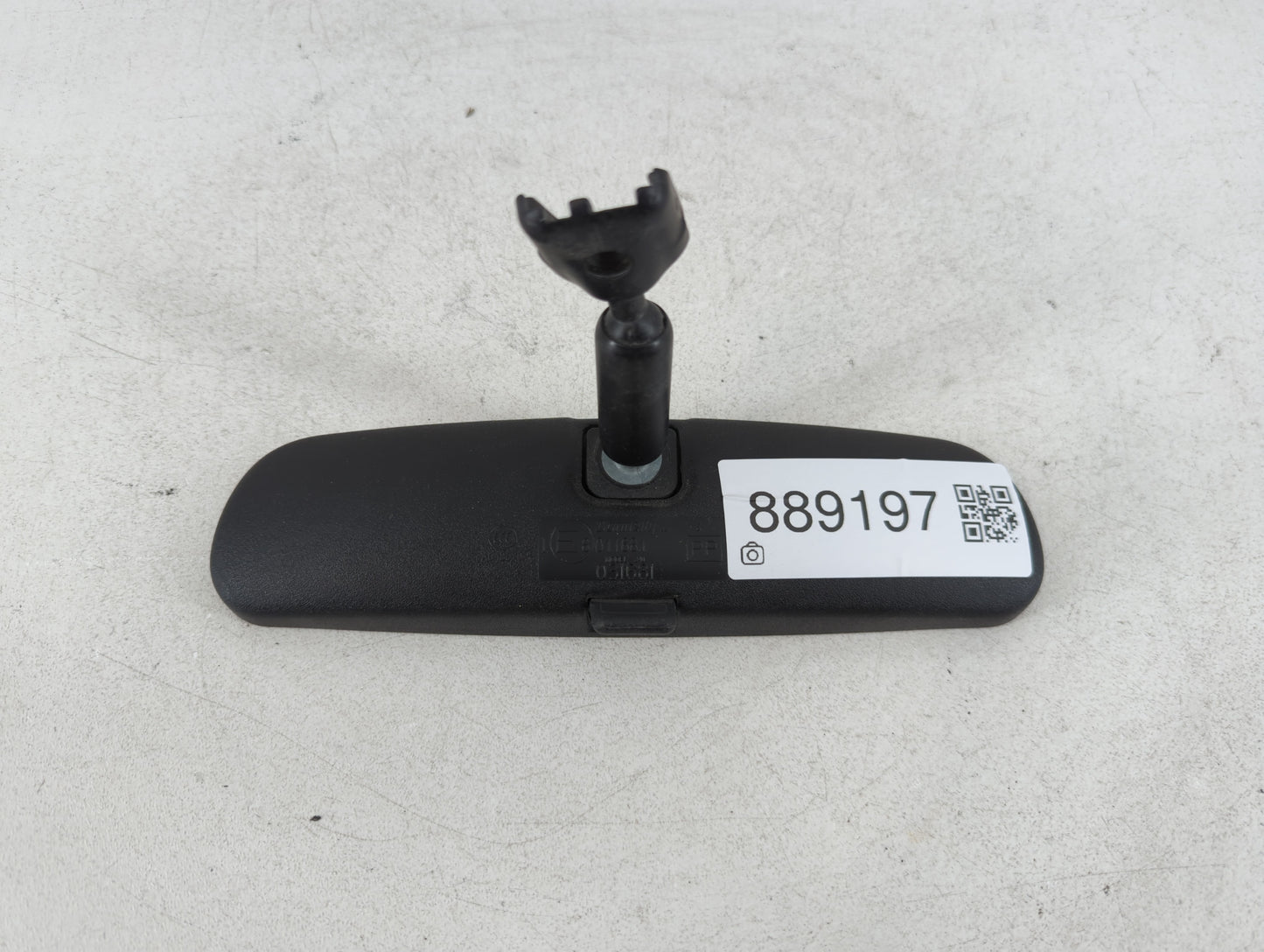 2014 Jeep Compass Interior Rear View Mirror Replacement OEM P/N:E8011681 Fits OEM Used Auto Parts - Oemusedautoparts1.com