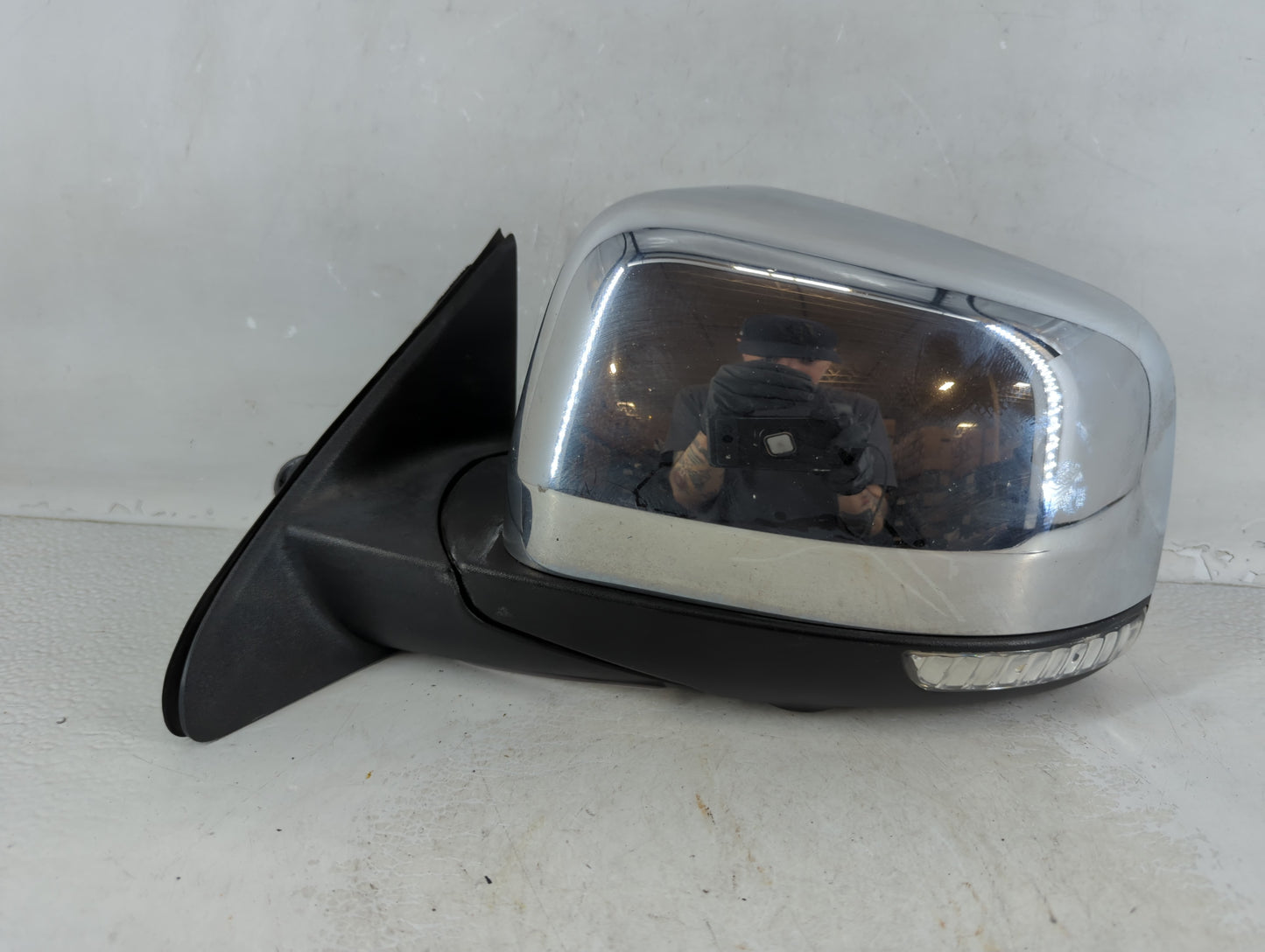 2014-2018 Jeep Grand Cherokee Driver Side View Mirror - Left Door Mirror OEM Used - Oemusedautoparts1.com