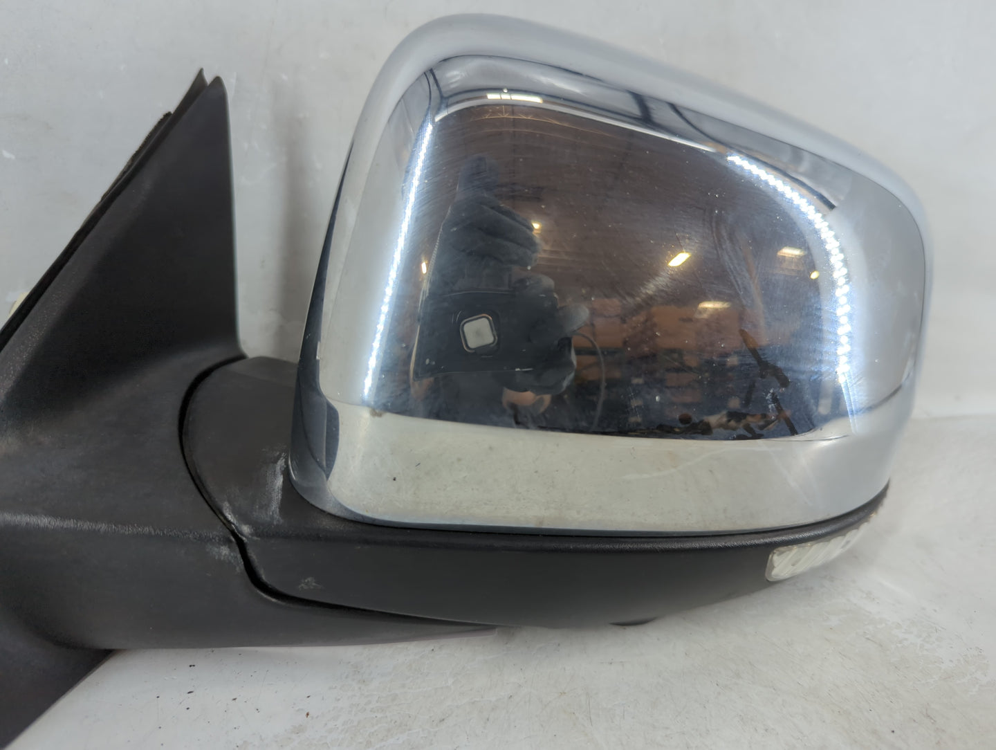 2014-2018 Jeep Grand Cherokee Driver Side View Mirror - Left Door Mirror OEM Used - Oemusedautoparts1.com
