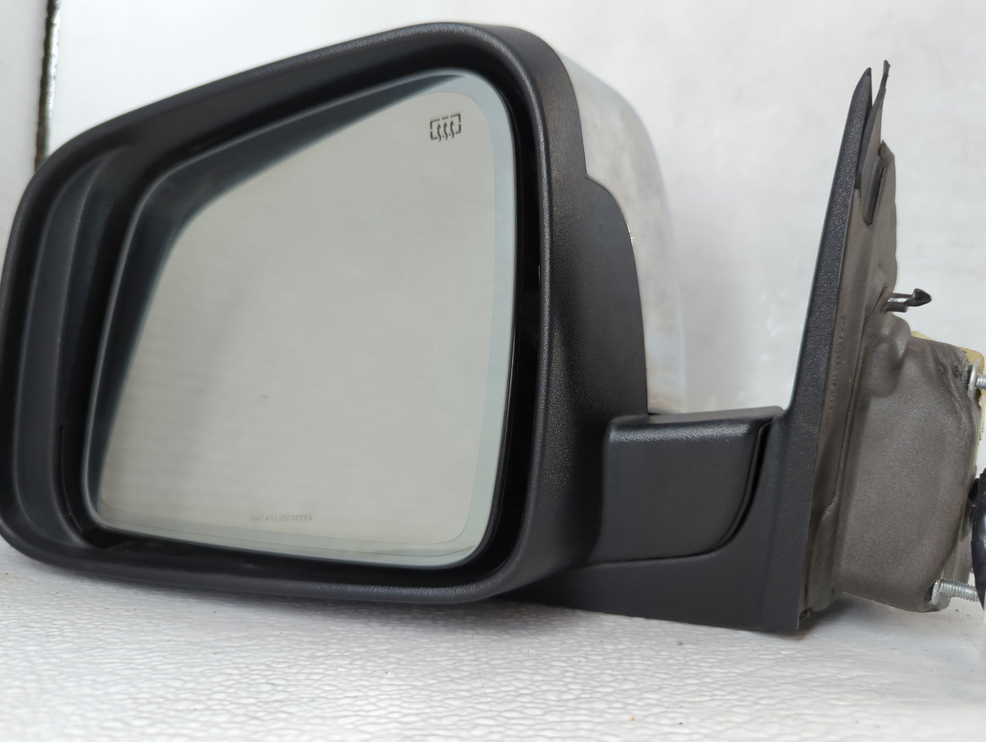 2014-2018 Jeep Grand Cherokee Driver Side View Mirror - Left Door Mirror OEM Used - Oemusedautoparts1.com