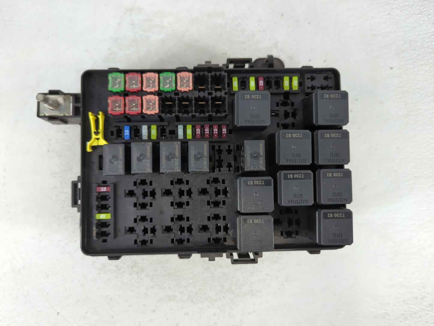 2014 Jeep Grand Cherokee Fusebox Fuse Box Panel Relay Module P/N:P68336810AC Fits OEM Used Auto Parts - Oemusedautoparts1.co