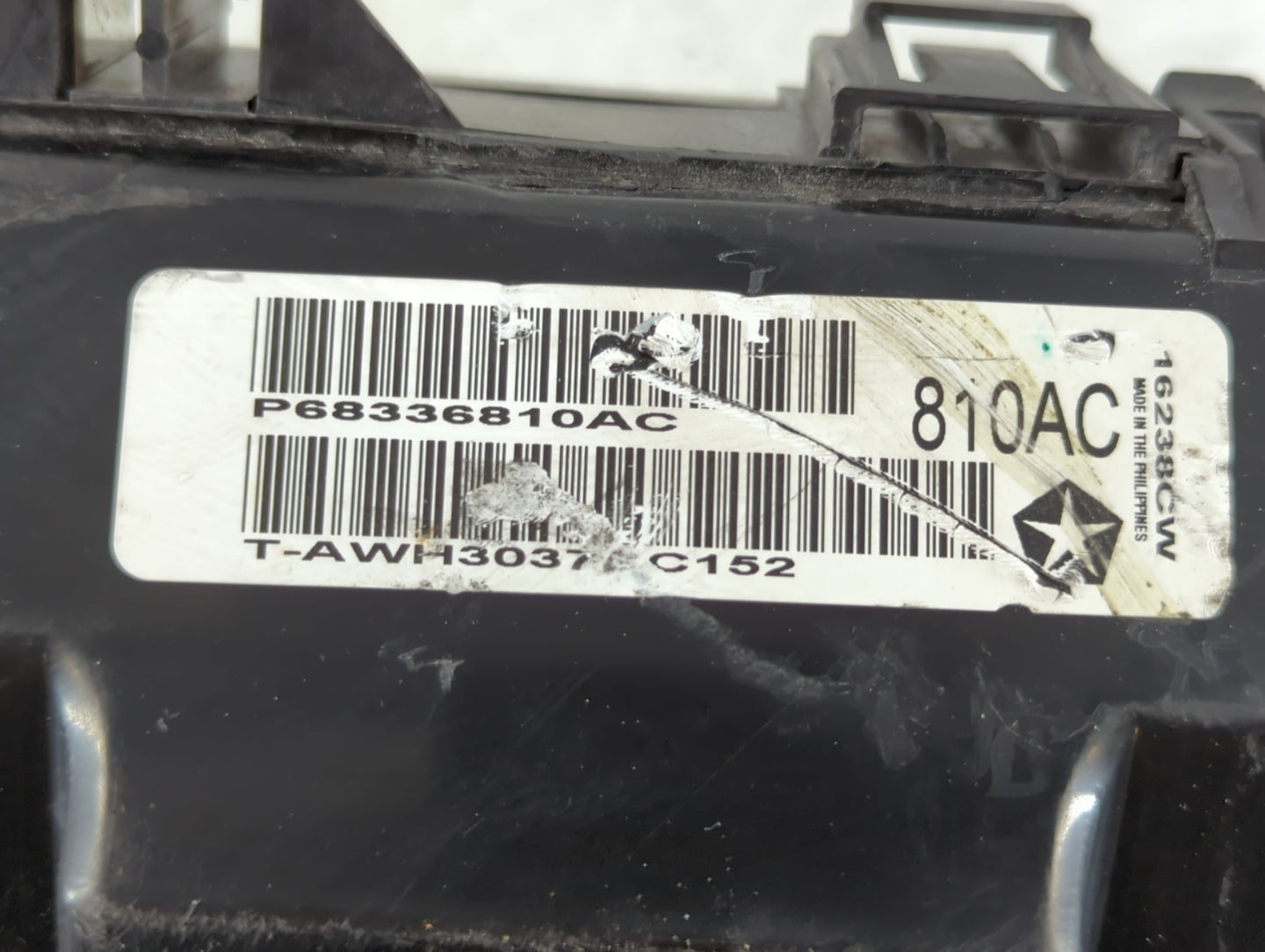 2014 Jeep Grand Cherokee Fusebox Fuse Box Panel Relay Module P/N:P68336810AC Fits OEM Used Auto Parts - Oemusedautoparts1.co