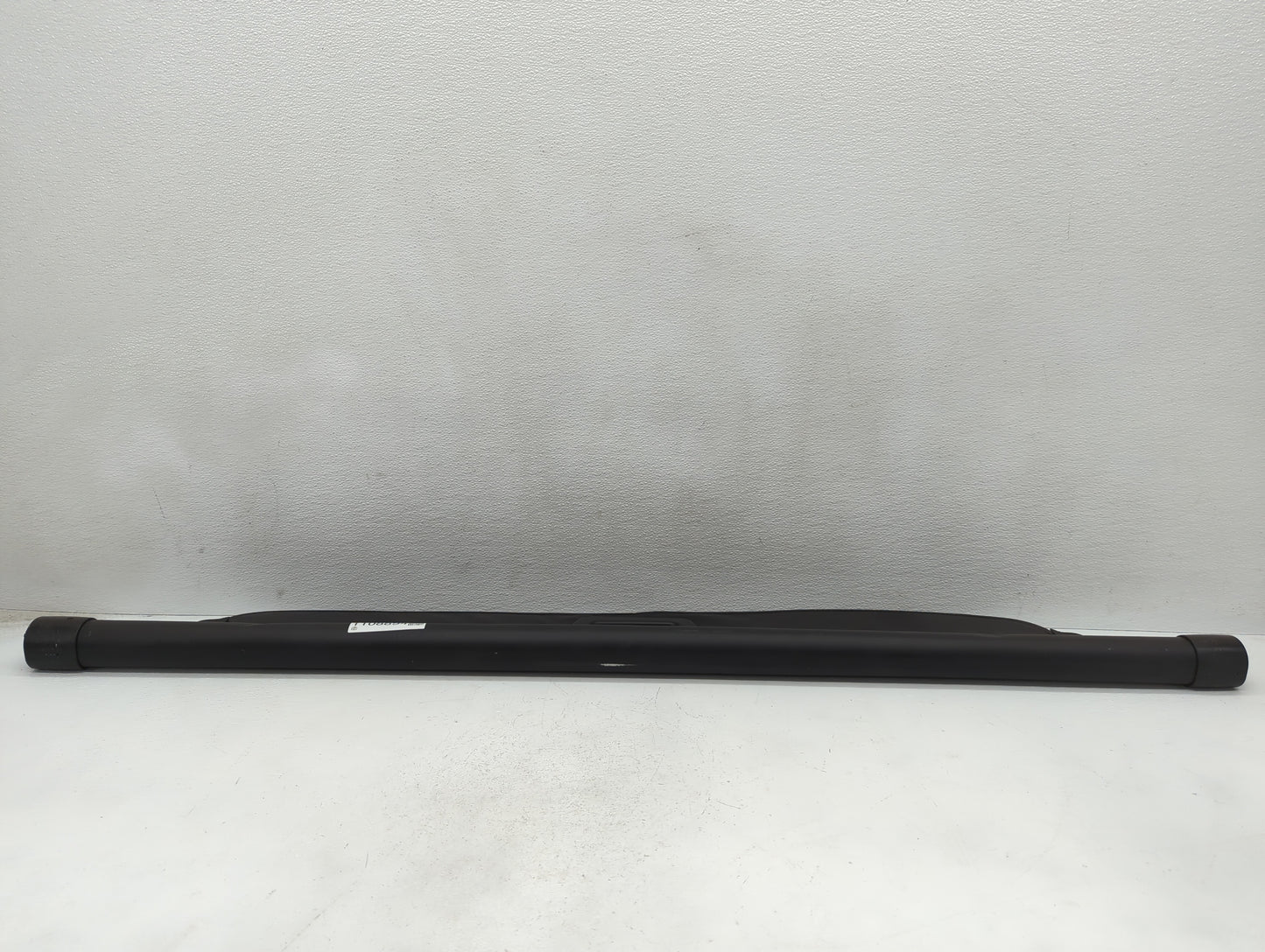 2014 Jeep Grand Cherokee Rear Cargo Cover Storage Retractable Shade - Oemusedautoparts1.com