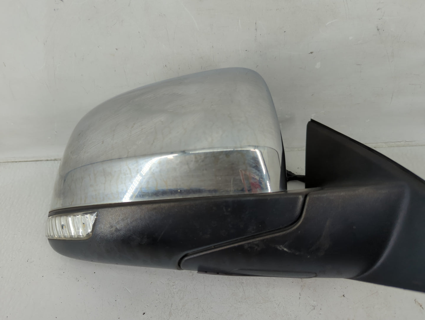 2011-2018 Jeep Grand Cherokee Passenger Side View Mirror - Right Door Mirror OEM Used - Oemusedautoparts1.com
