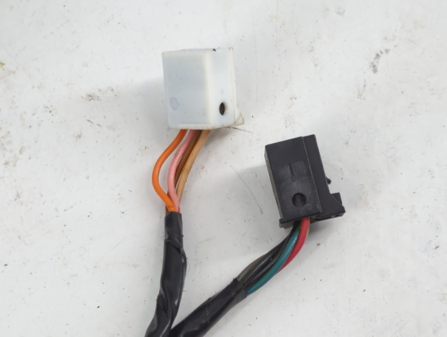 2011-2018 Jeep Grand Cherokee Passenger Side View Mirror - Right Door Mirror OEM Used - Oemusedautoparts1.com