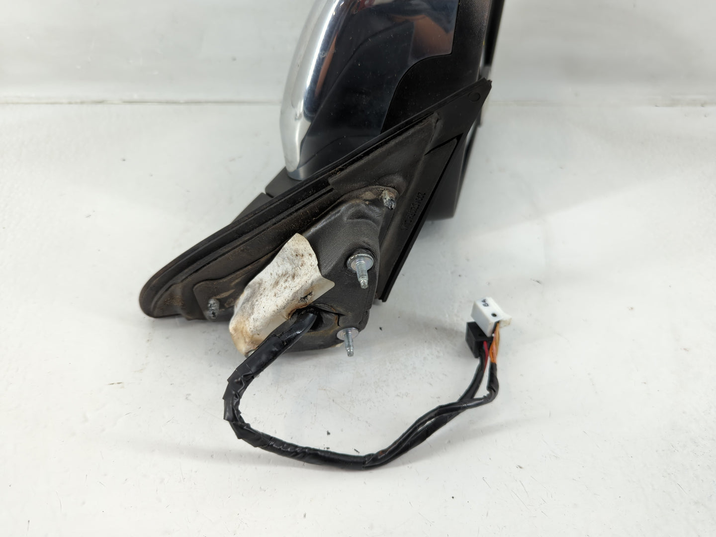 2011 Jeep Grand Cherokee Passenger Right Side View Manual Door Mirror - Oemusedautoparts1.com