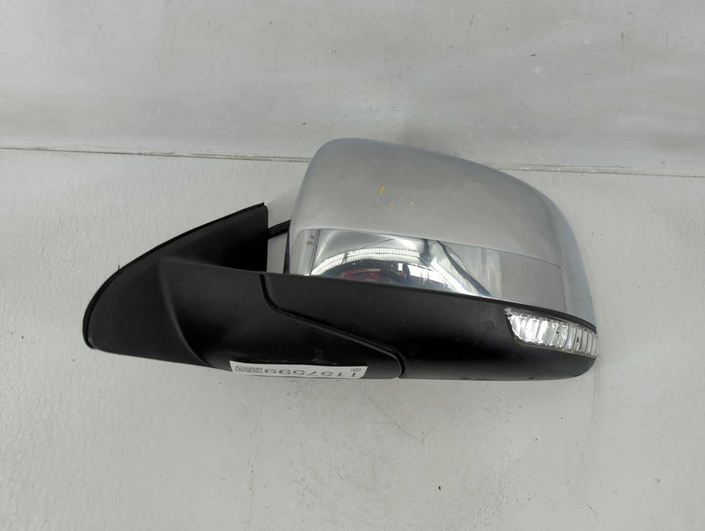 2011-2018 Jeep Grand Cherokee Driver Side View Mirror - Left Door Mirror OEM Used - Oemusedautoparts1.com