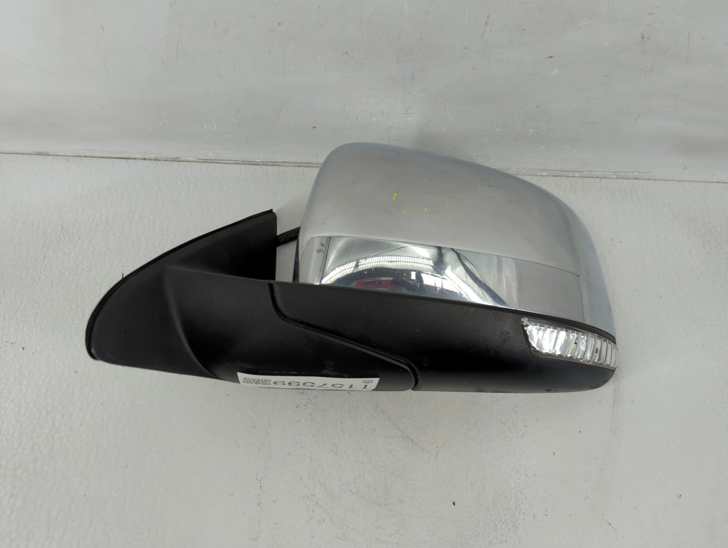 2011-2018 Jeep Grand Cherokee Driver Side View Mirror - Left Door Mirror OEM Used - Oemusedautoparts1.com
