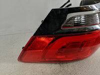 2014-2016 Jeep Grand Cherokee Tail Light Assembly Passenger Right OEM P/N:P68110016AC Fits Fits 2014 2015 2016 OEM Used Auto