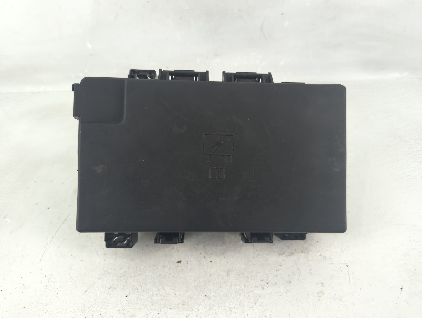 2014 Jeep Grand Cherokee Fusebox Fuse Box Panel Relay Module P/N:P68137439AD B Fits OEM Used Auto Parts - Oemusedautoparts1.