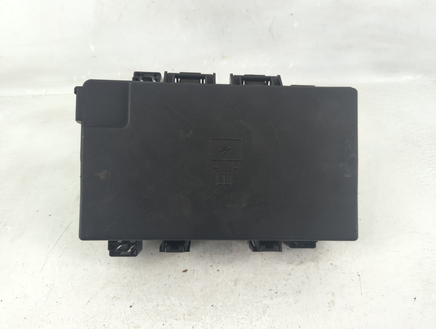 2014 Jeep Grand Cherokee Fusebox Fuse Box Panel Relay Module P/N:P68137439AD B Fits OEM Used Auto Parts - Oemusedautoparts1.