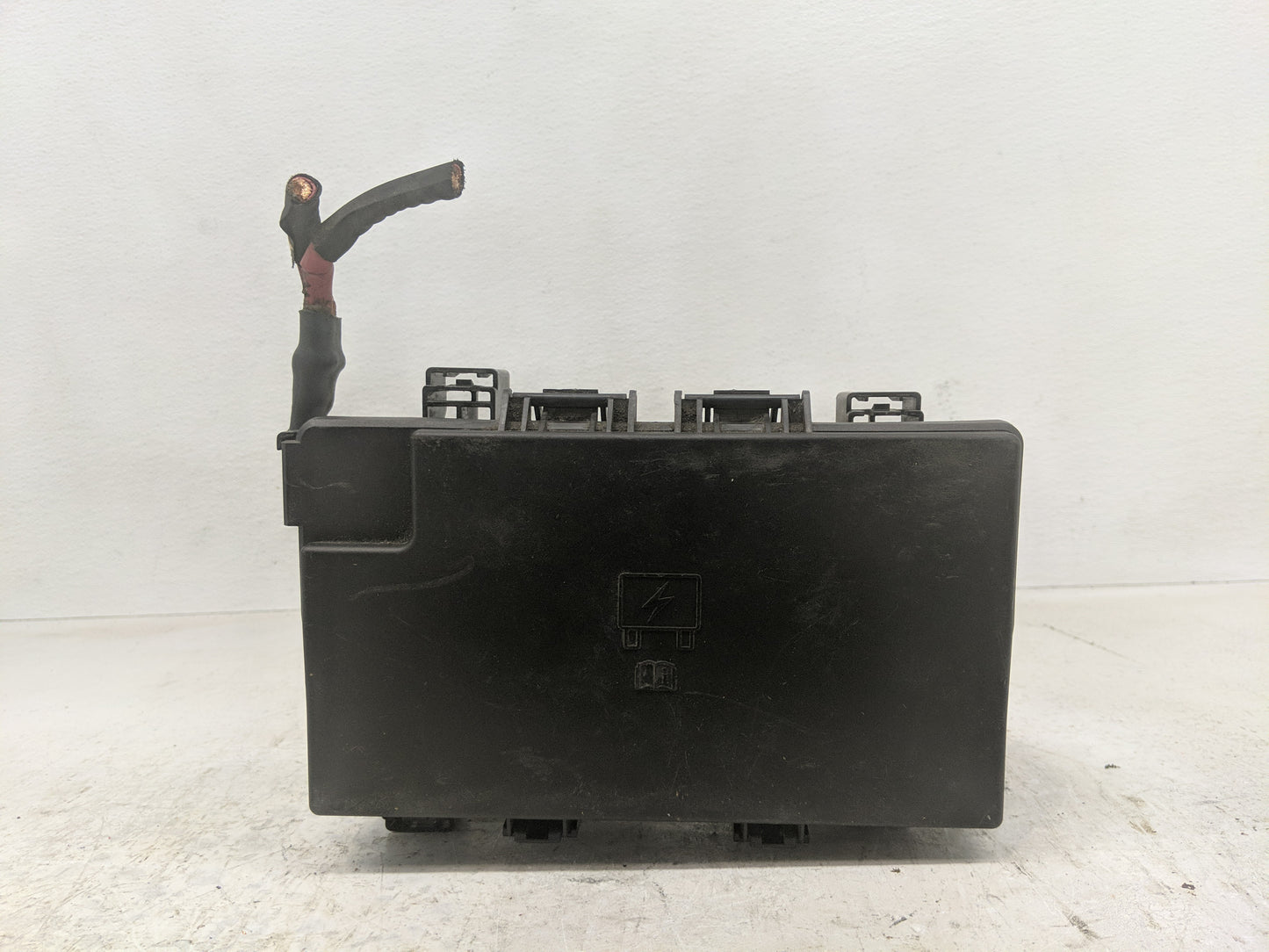 2014 Jeep Grand Cherokee Fusebox Fuse Box Panel Relay Module P/N:P68242800AC A Fits OEM Used Auto Parts - Oemusedautoparts1.