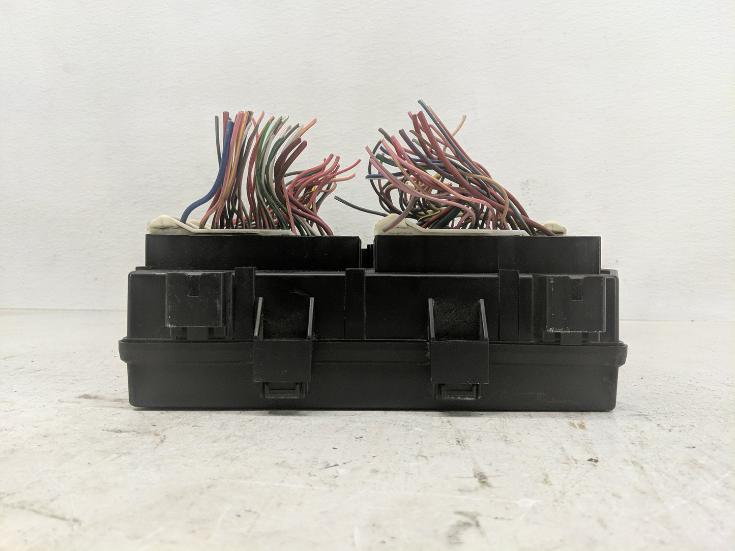 2014 Jeep Grand Cherokee Fusebox Fuse Box Panel Relay Module P/N:P68242800AC A Fits OEM Used Auto Parts - Oemusedautoparts1.