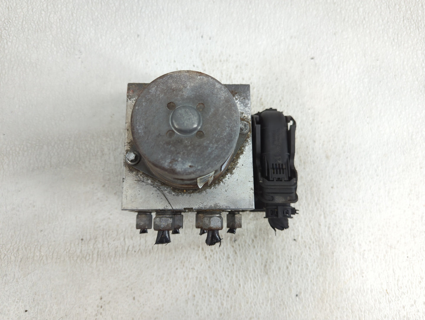 2013-2014 Jeep Grand Cherokee ABS Pump Control Module Replacement P/N:P04779976AL Fits Fits 2013 2014 OEM Used Auto Parts - 