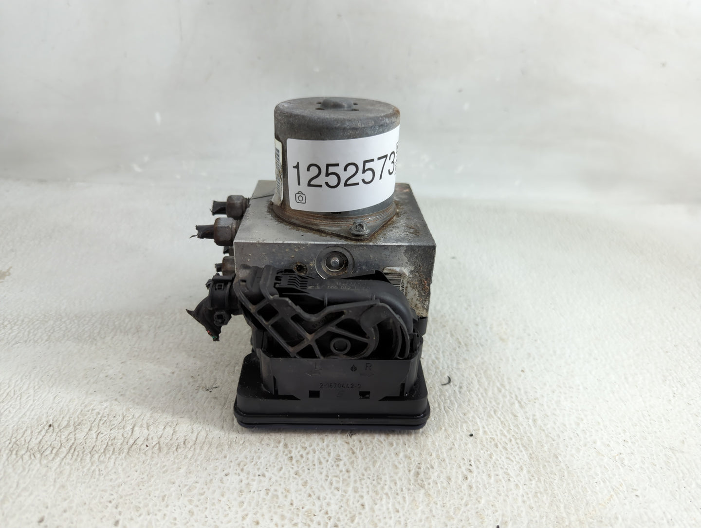 2013-2014 Jeep Grand Cherokee ABS Pump Control Module Replacement P/N:P04779976AL Fits Fits 2013 2014 OEM Used Auto Parts - 