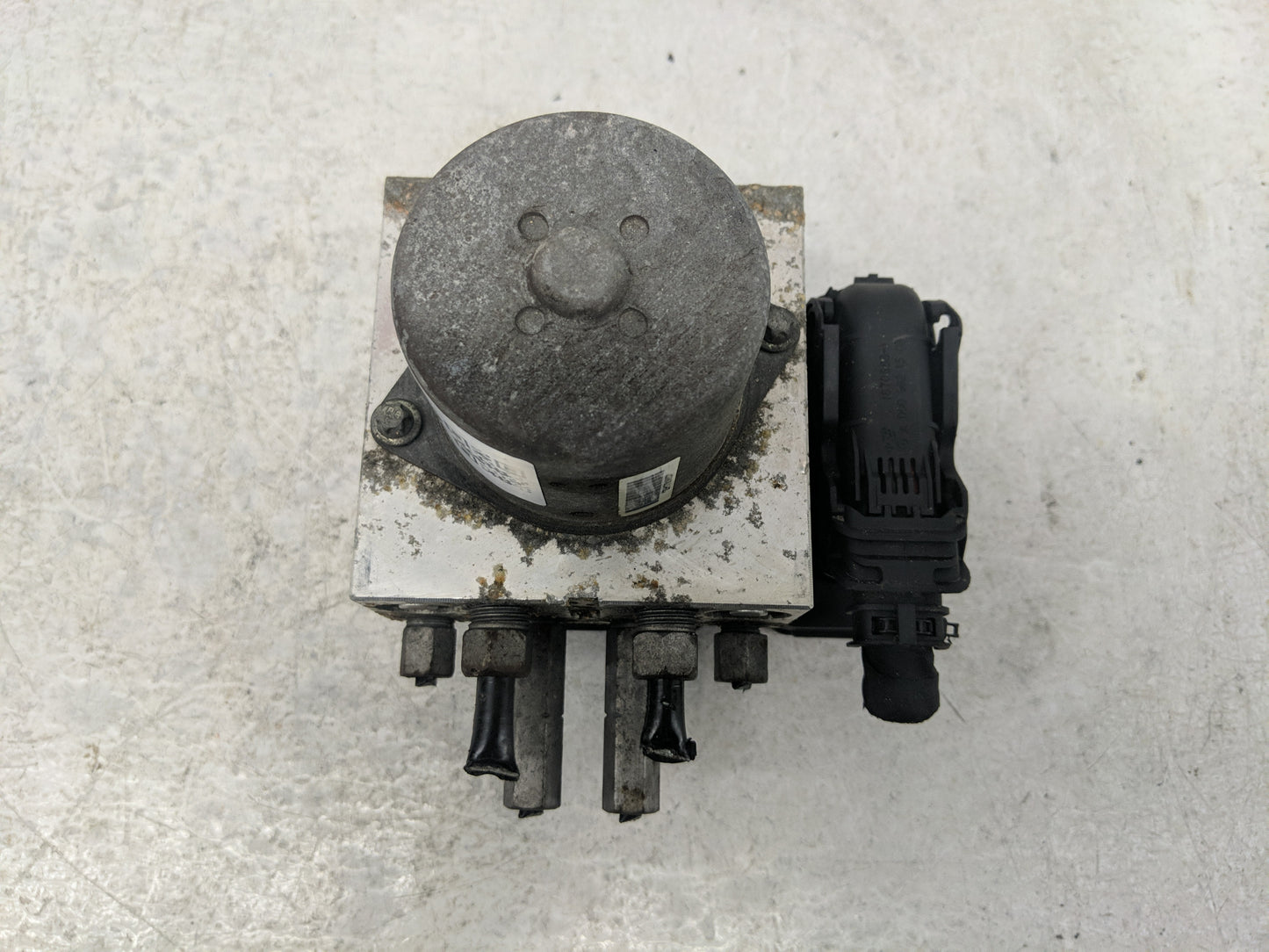 2013-2014 Jeep Grand Cherokee ABS Pump Control Module Replacement P/N:229222-137 68227200AD Fits Fits 2013 2014 OEM Used Aut