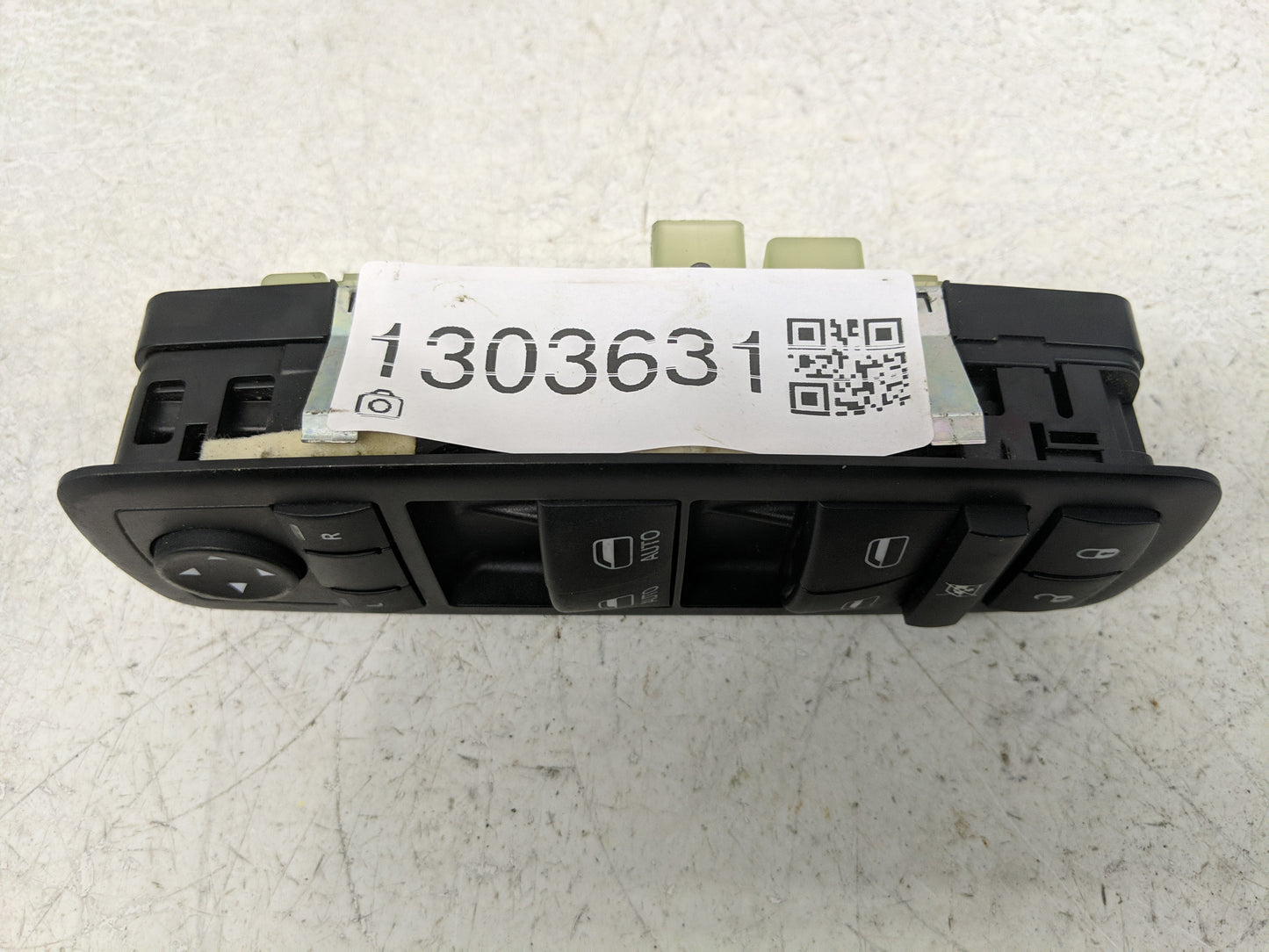 2014-2015 Jeep Grand Cherokee Master Power Window Switch Replacement Driver Side Left Fits Fits 2014 2015 OEM Used Auto Part