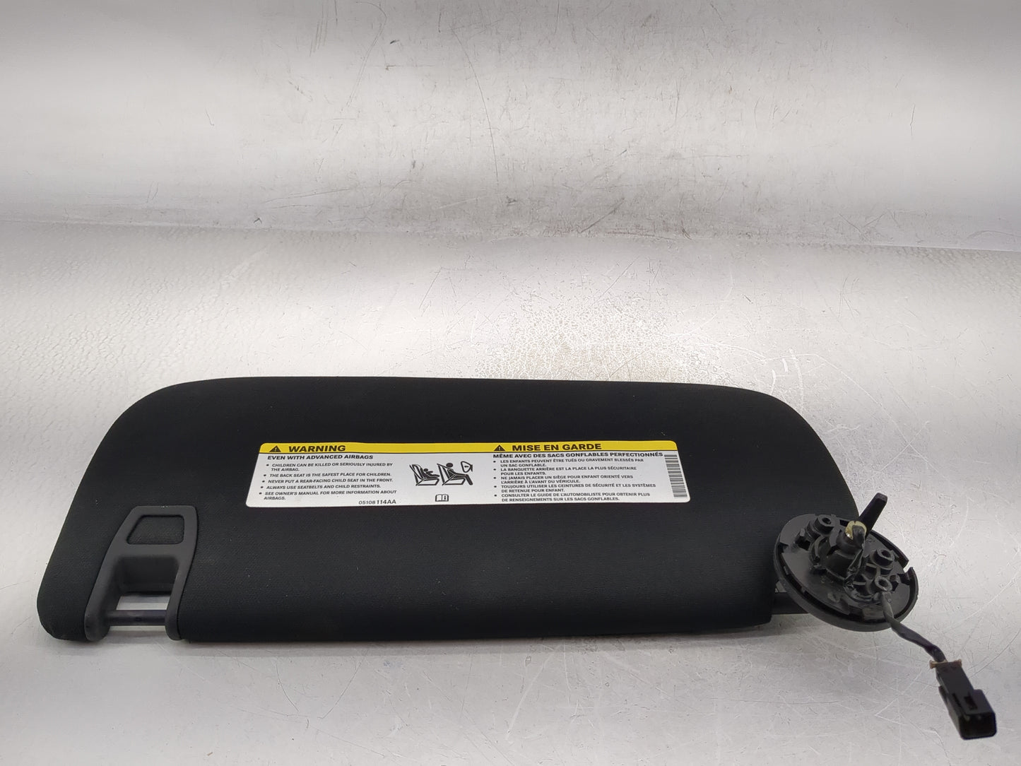 2014-2022 Jeep Grand Cherokee Sun Visor Shade Replacement Passenger Right Mirror Fits OEM Used Auto Parts - Oemusedautoparts