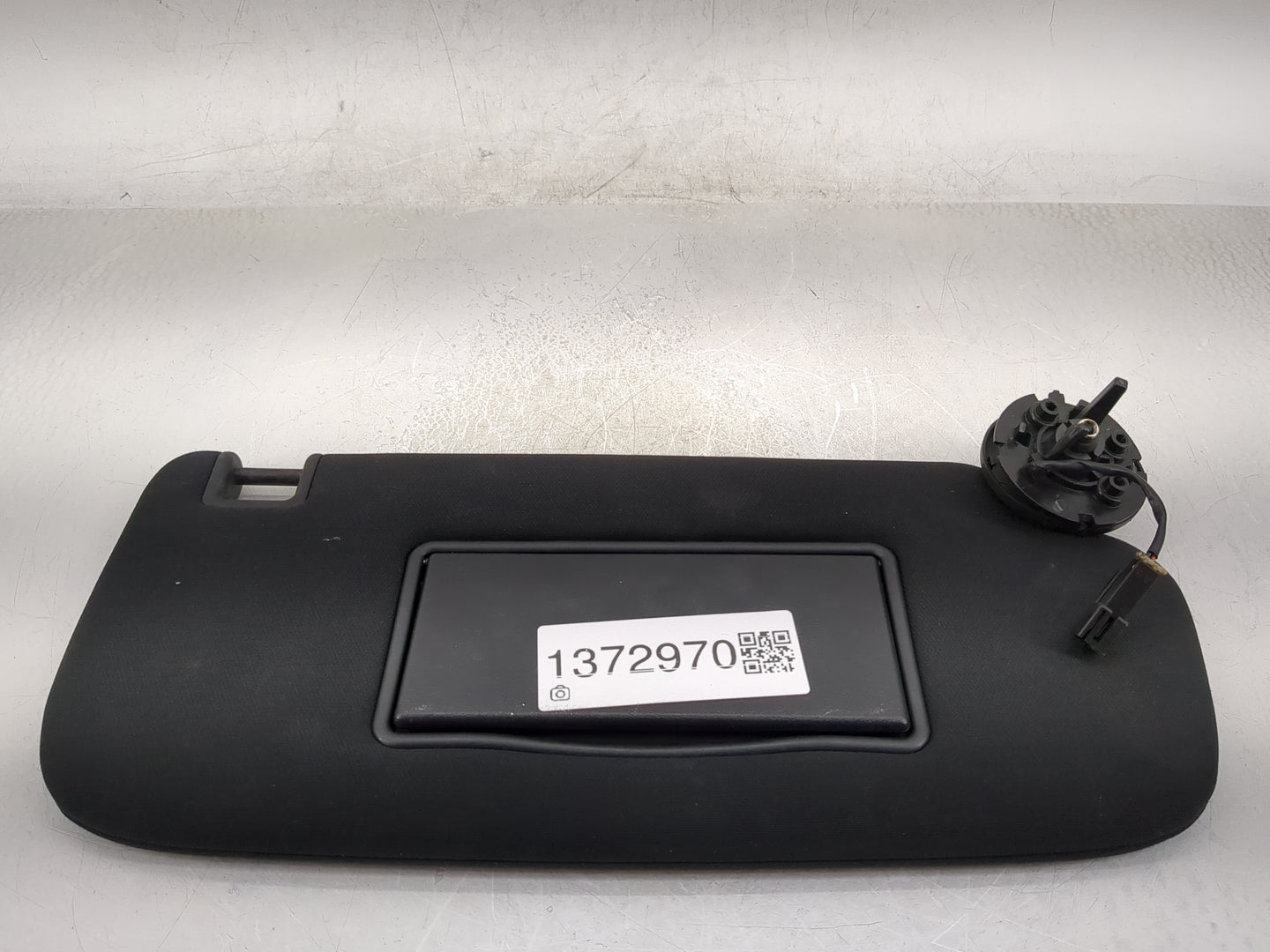 2014-2022 Jeep Grand Cherokee Sun Visor Shade Replacement Passenger Right Mirror Fits OEM Used Auto Parts - Oemusedautoparts