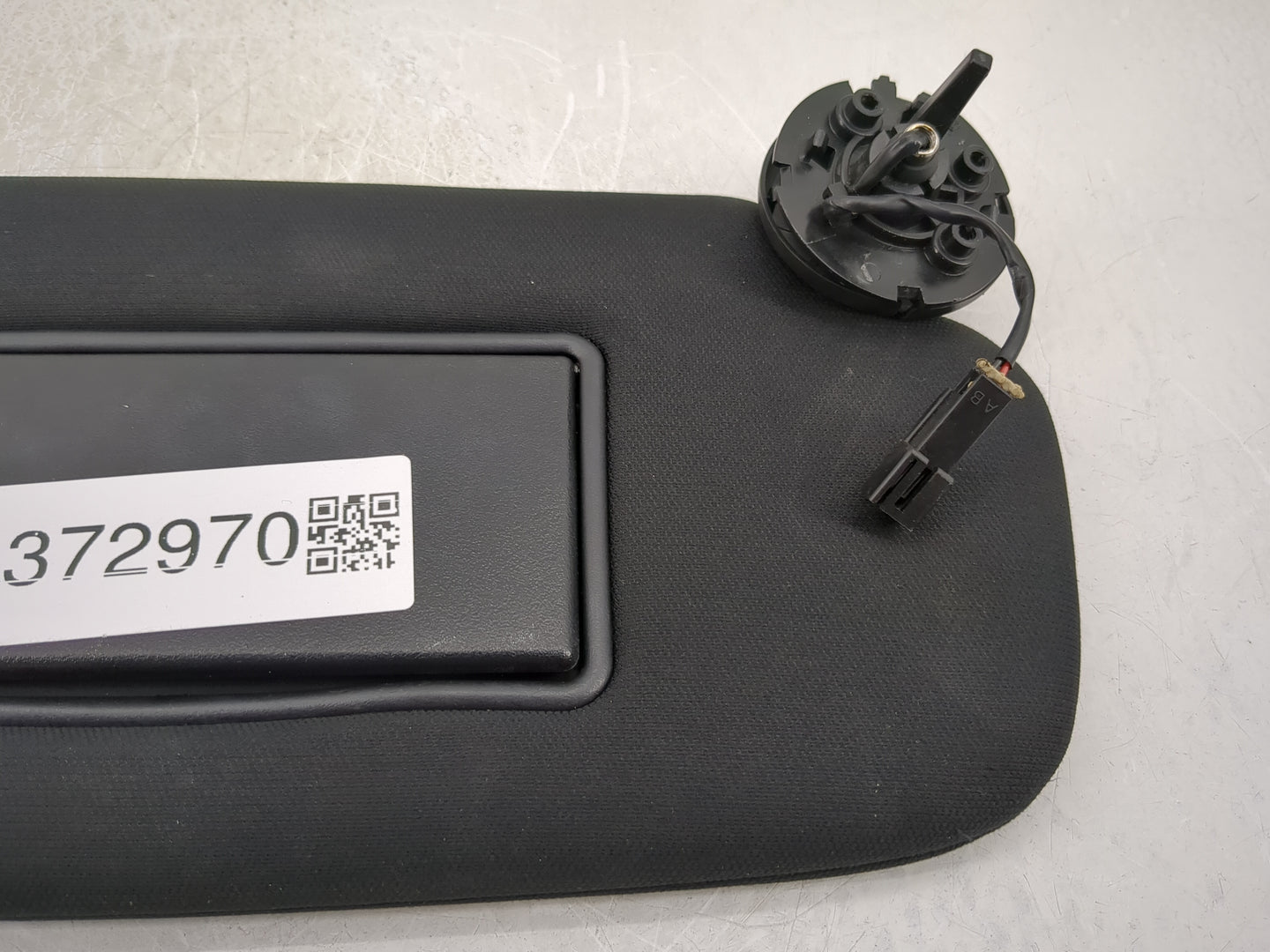 2014-2022 Jeep Grand Cherokee Sun Visor Shade Replacement Passenger Right Mirror Fits OEM Used Auto Parts - Oemusedautoparts