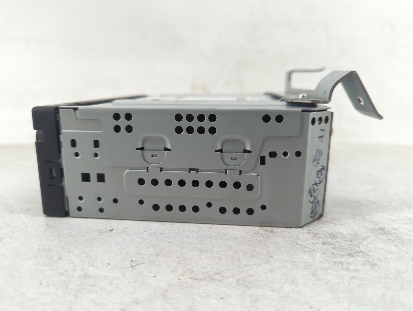 2014-2022 Jeep Grand Cherokee Radio AM FM Cd Player Receiver Replacement P/N:P05091245AC Fits OEM Used Auto Parts - Oemuseda