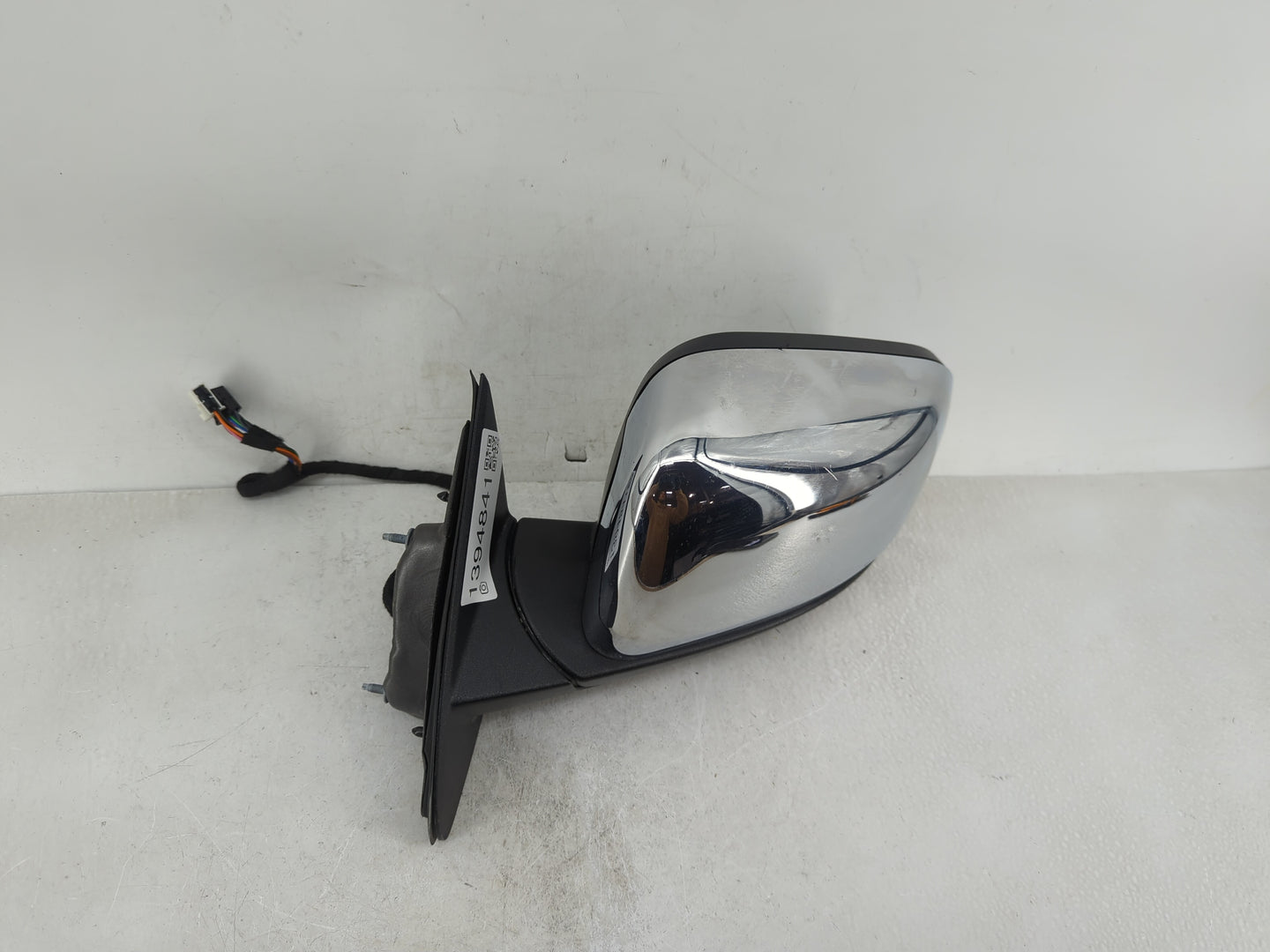 2016-2022 Jeep Grand Cherokee Driver Side View Mirror - Left Door Mirror OEM Used - Oemusedautoparts1.com