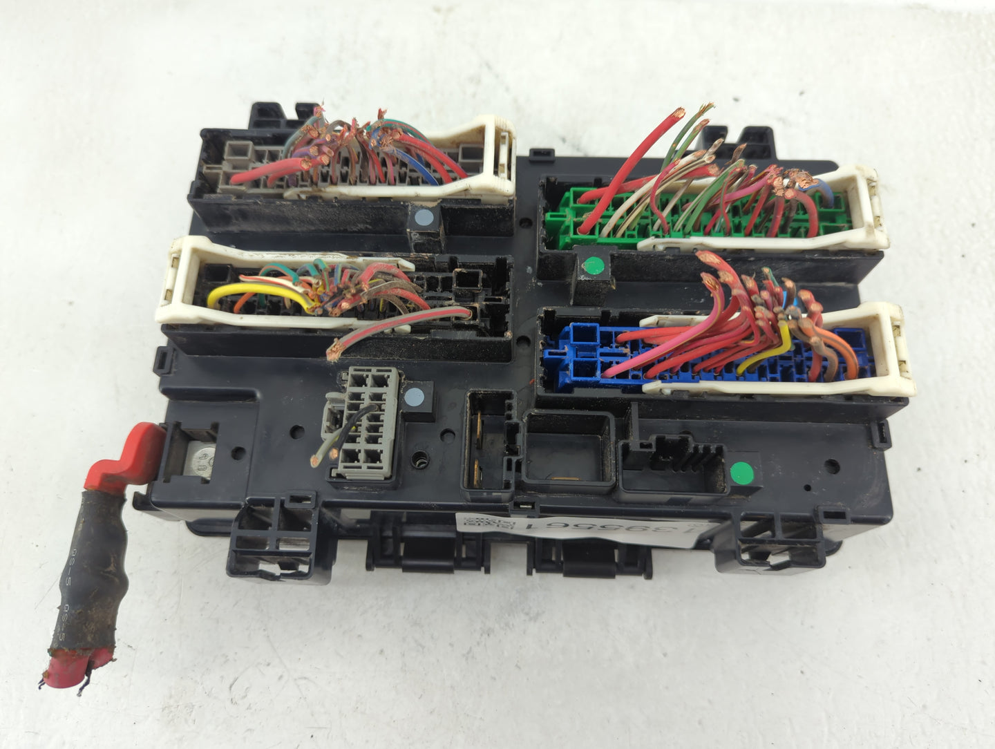2014 Jeep Grand Cherokee Fusebox Fuse Box Panel Relay Module Fits OEM Used Auto Parts - Oemusedautoparts1.com