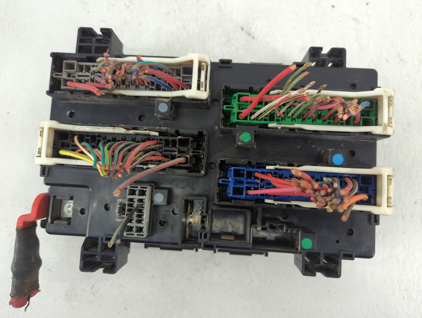 2014 Jeep Grand Cherokee Fusebox Fuse Box Panel Relay Module Fits OEM Used Auto Parts - Oemusedautoparts1.com