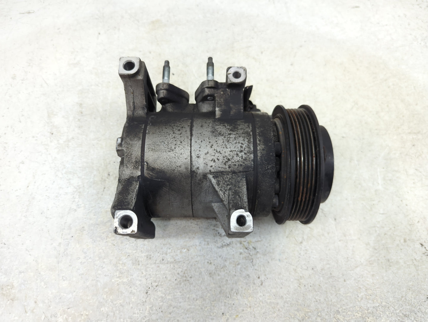 2011-2015 Jeep Grand Cherokee Air Conditioning A/c Ac Compressor Oem - Oemusedautoparts1.com