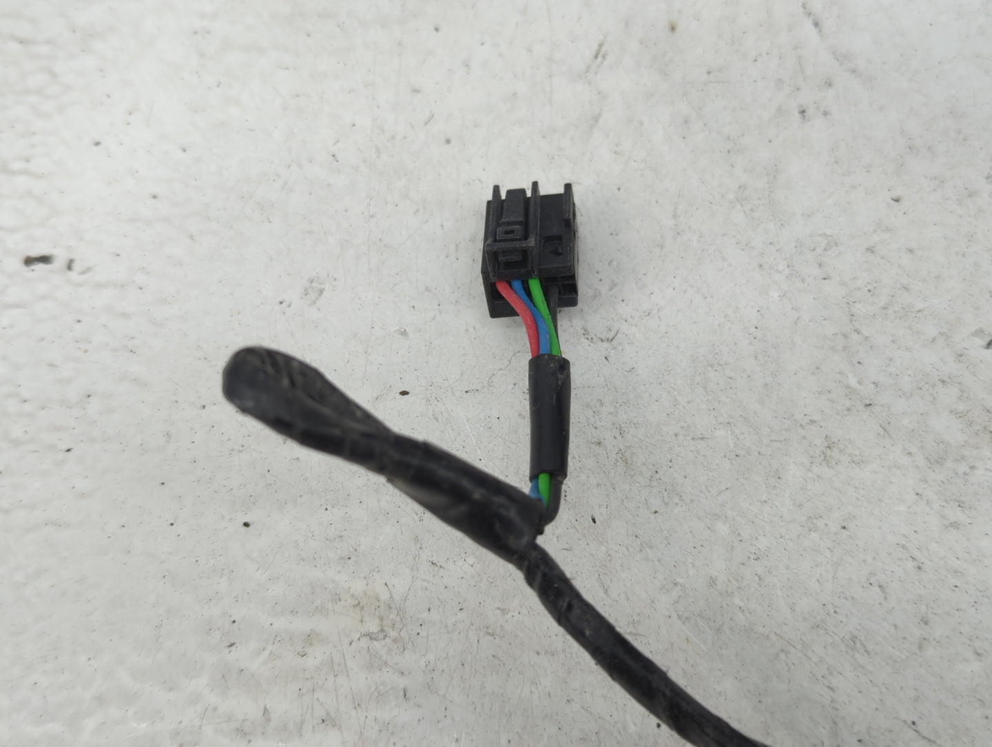 2011-2022 Jeep Grand Cherokee Driver Side View Mirror - Left Door Mirror OEM Used - Oemusedautoparts1.com